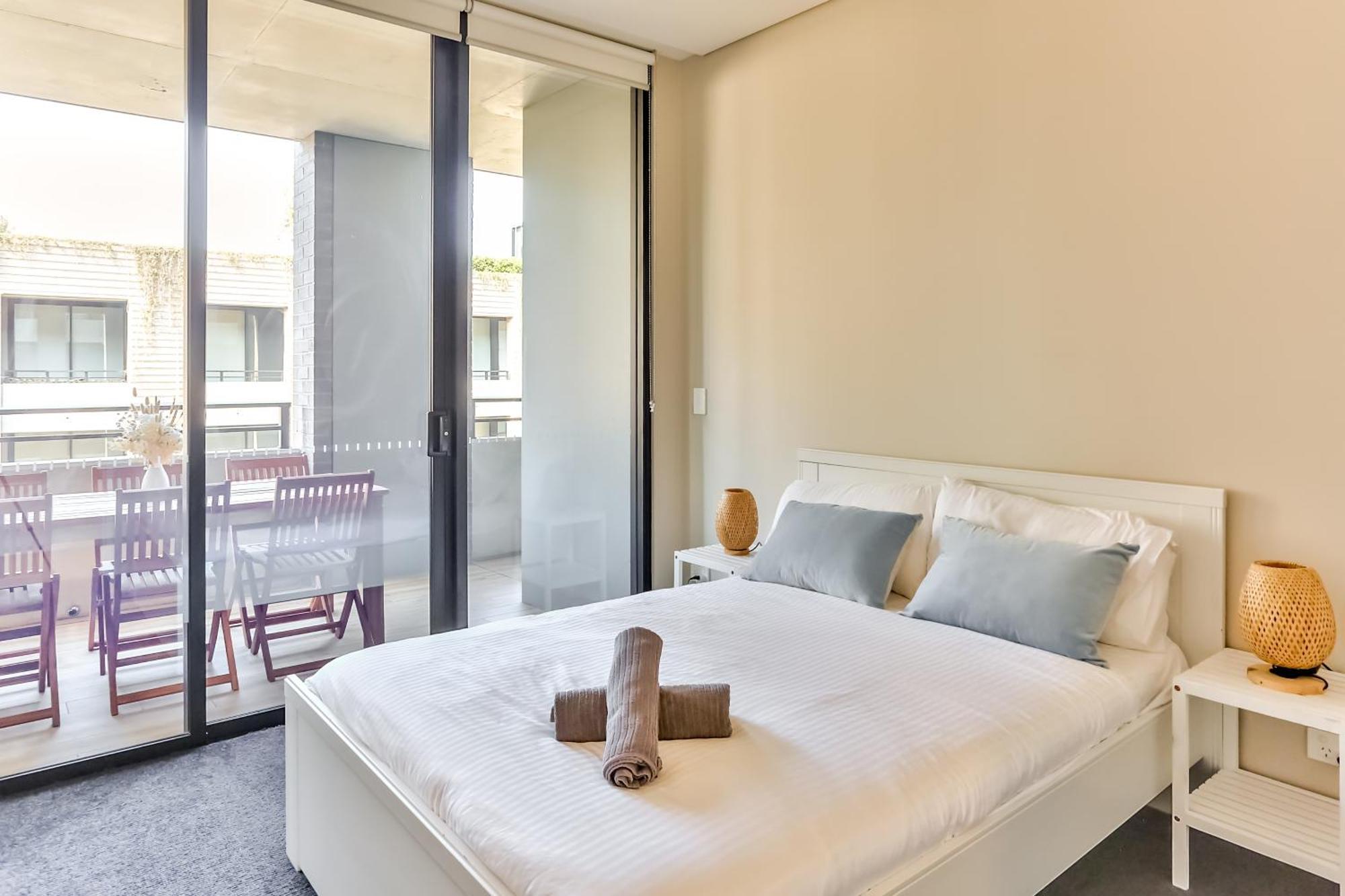 Apartment Modern 2 Bedroom Darling Harbour Sydney